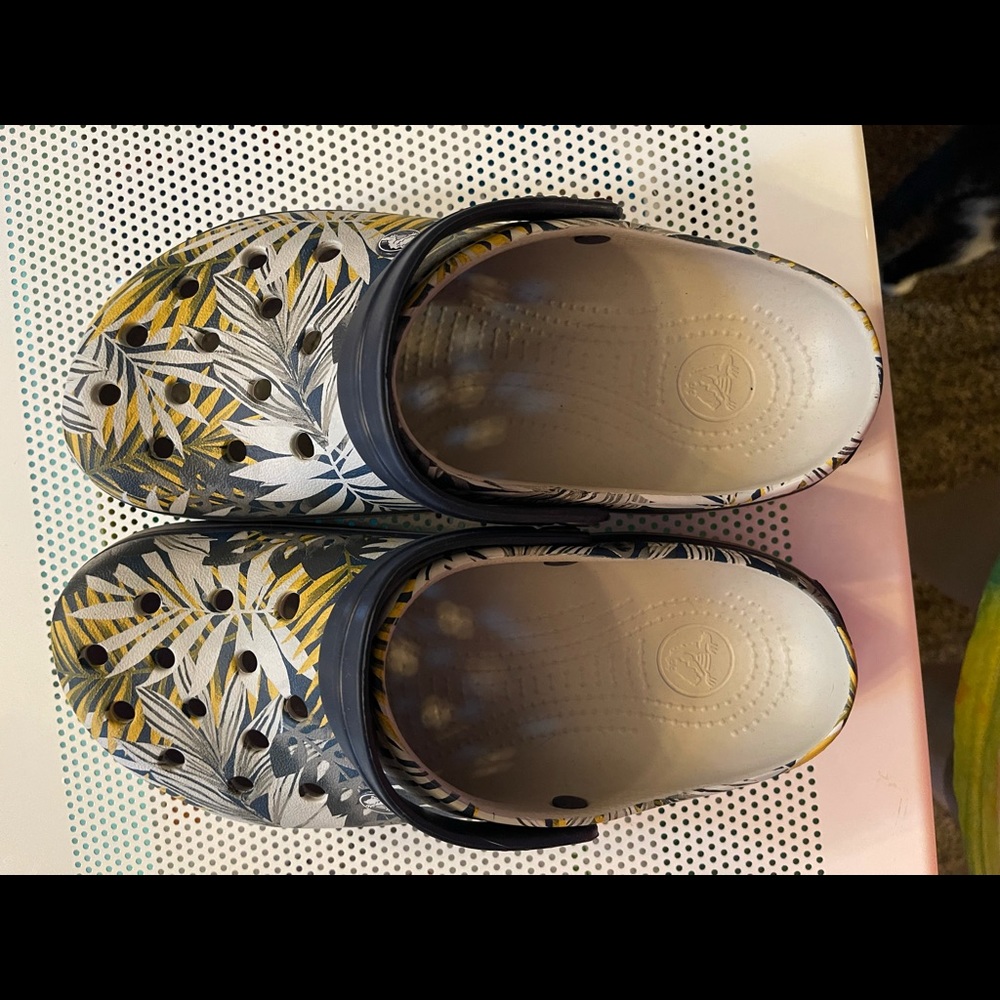 Crocs